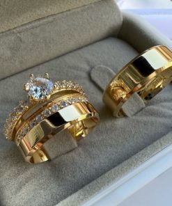 Alianças de Casamento 8mm | Modelo Chanfrado | Semi Anatômico | Moeda Antiga Banhada a Ouro 18K | Anel Cravejado Incluso